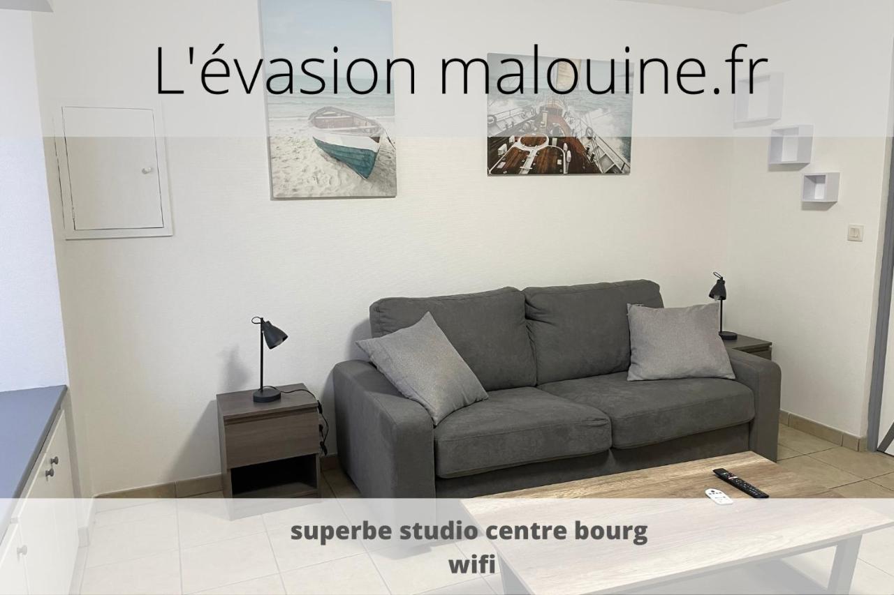 Studio 2 personnes en centre ville Saint-Pierre-de-Plesguen Extérieur photo